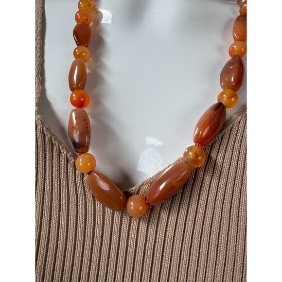 Vintage Carnelian Beaded Necklace With Barrel Clasp 22 Inches Long Warm Tones - Picture 7 of 15